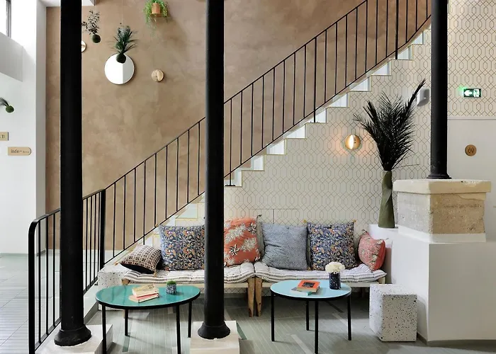 Caulaincourt Montmartre By Hiphophostels Paris